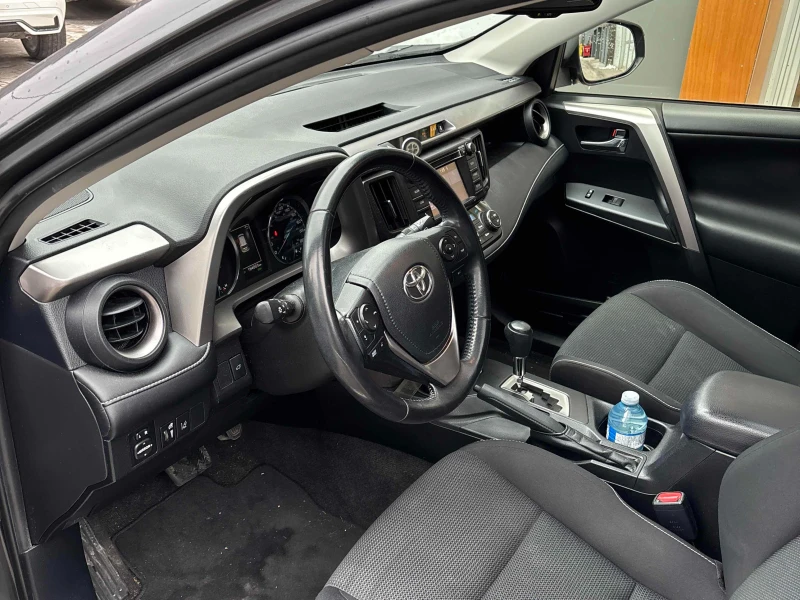 Toyota Rav4 Hybrid* AWD* CARFAX* АВТО КРЕДИТ* , снимка 8 - Автомобили и джипове - 53189385