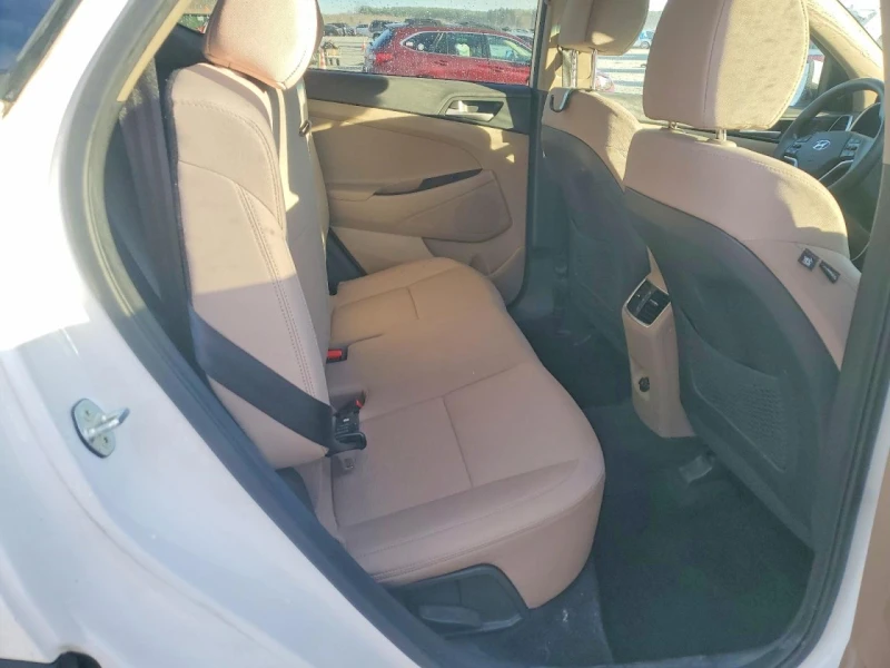 Hyundai Tucson 2.4l Limited, снимка 10 - Автомобили и джипове - 53456635