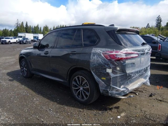 BMW X5 * M50i* XDRIVE* ПОДГРЕВ* ОБДУХВАНЕ* ПАНОРАМА* LASE, снимка 3 - Автомобили и джипове - 55008066