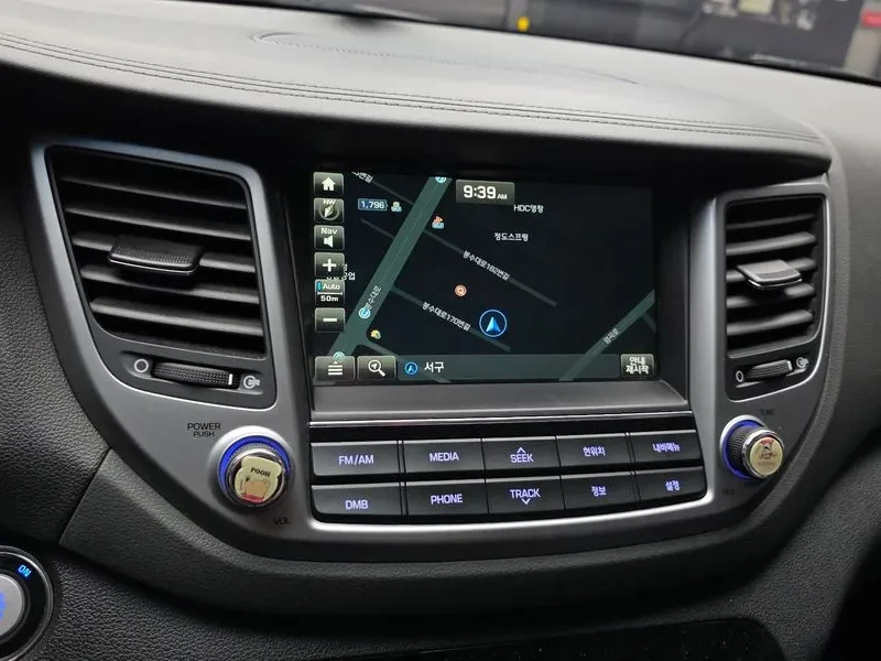 Hyundai Tucson 1.7 2WD MODERN, снимка 14 - Автомобили и джипове - 55796459