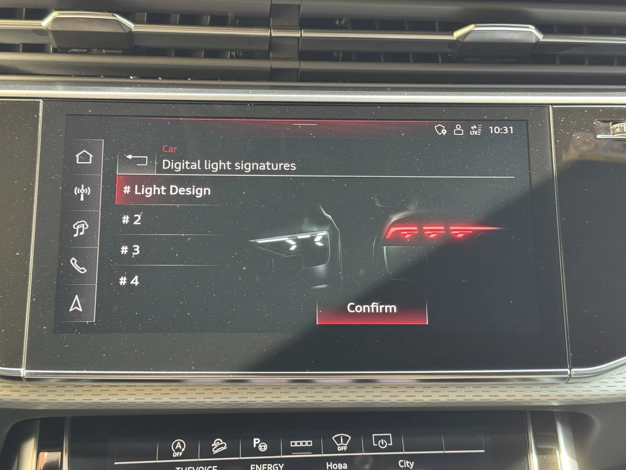 Audi Q8 FL S Line Всички екстри! Лизинг! Гаранция!, снимка 12 - Автомобили и джипове - 53884533