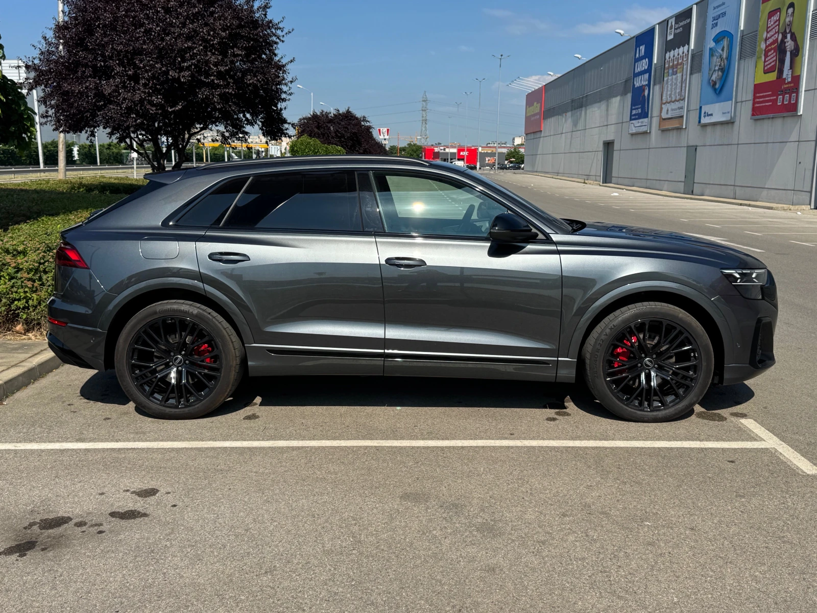 Audi Q8 FL Всички екстри! Лизинг! Гаранция!, снимка 5 - Автомобили и джипове - 54949627