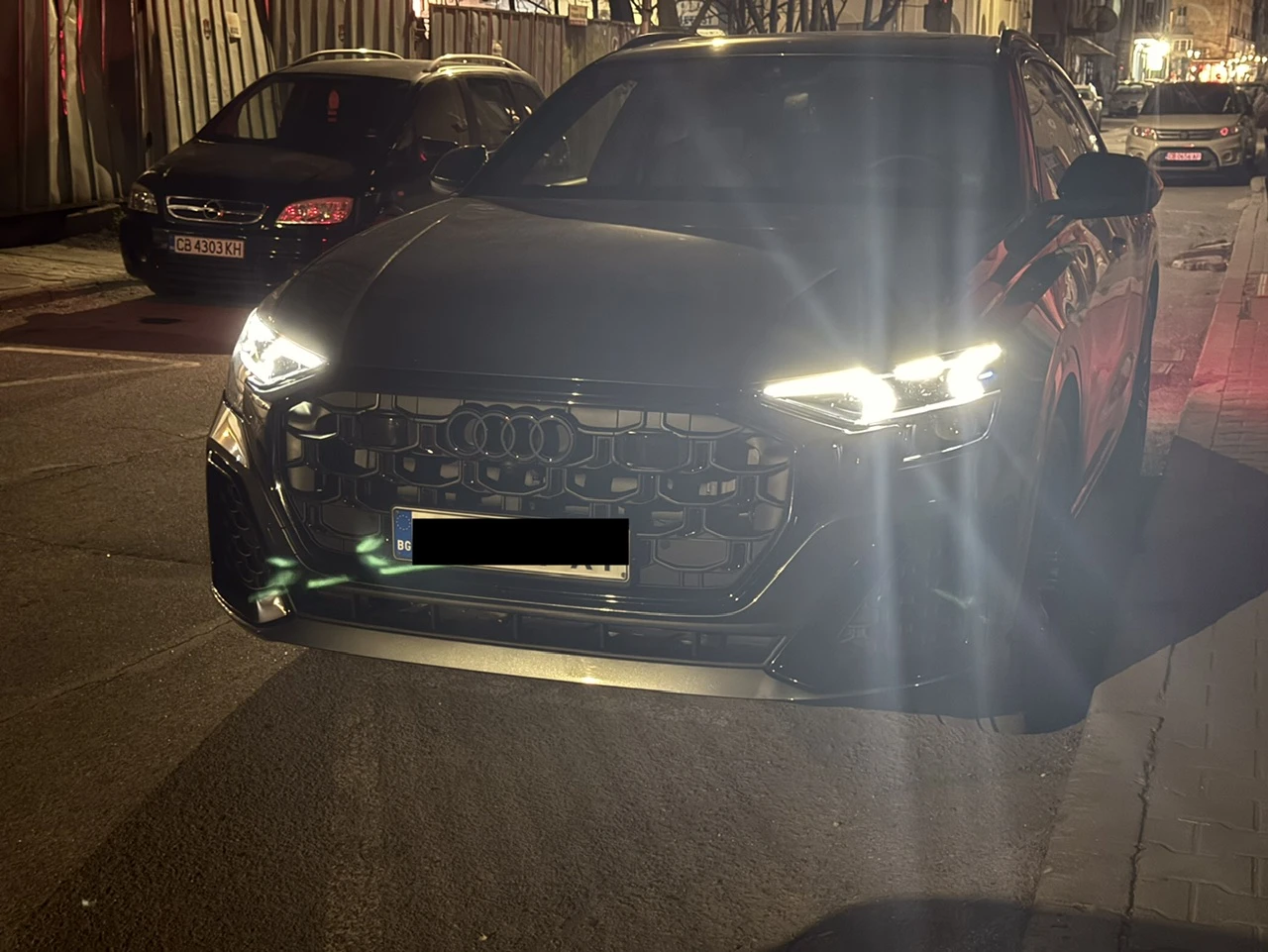 Audi Q8 FL S Line Всички екстри! Лизинг! Гаранция!, снимка 6 - Автомобили и джипове - 53884533