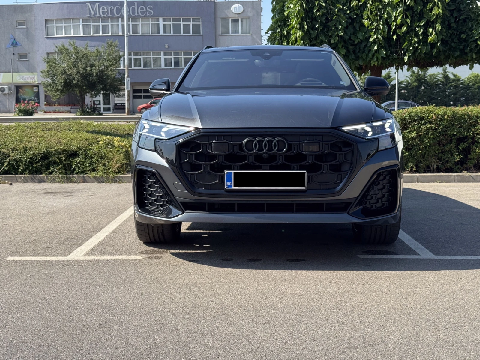 Audi Q8 FL Всички екстри! Лизинг! Гаранция!, снимка 3 - Автомобили и джипове - 54949627