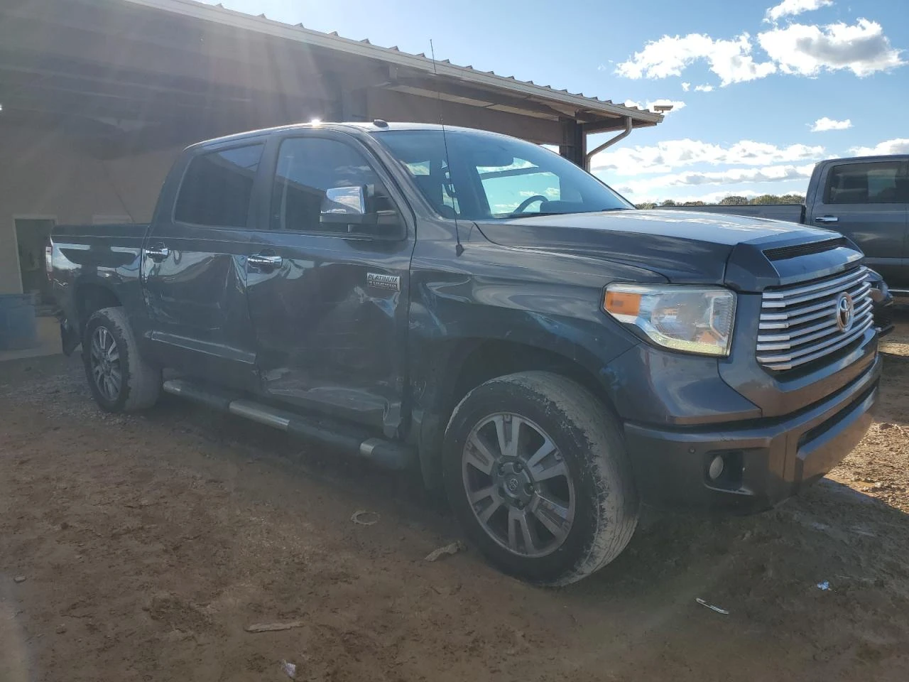 Toyota Tundra CREWMAX Platinum 5.7L V8 - изображение 4