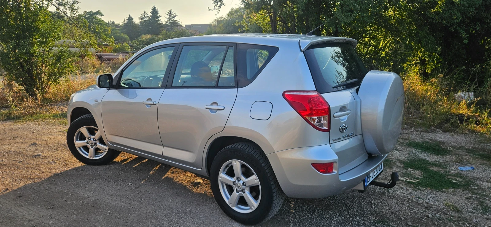 Toyota Rav4 2.0 - изображение 5