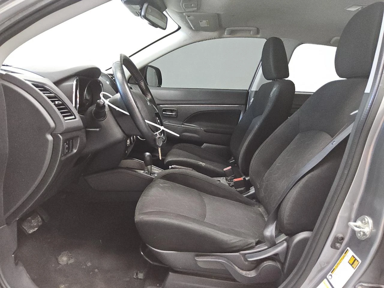 Mitsubishi Outlander SPORT* ES* LANE ASSIST* LED* KEYLESS* CAMERA*  - изображение 7