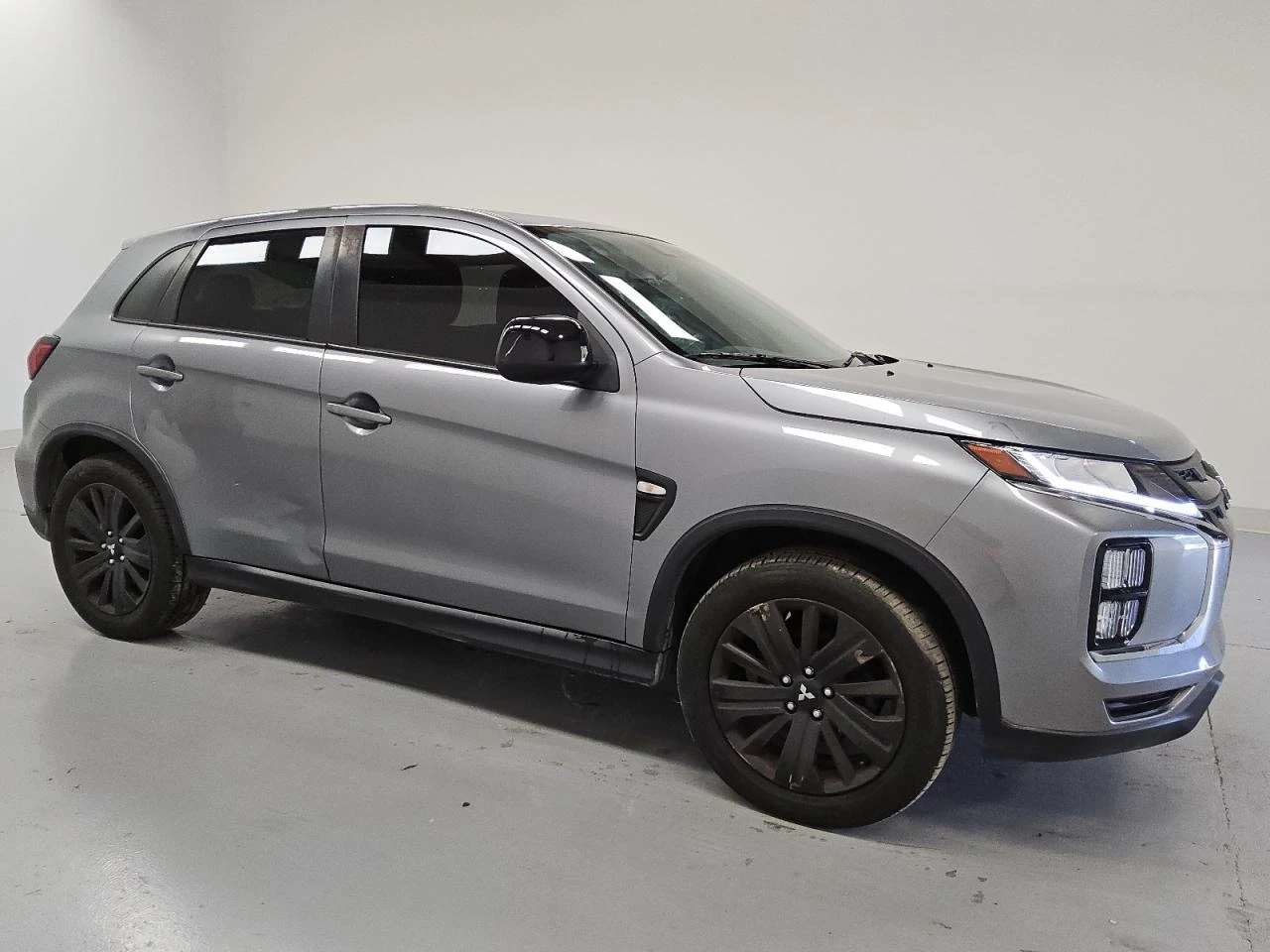 Mitsubishi Outlander SPORT* ES* LANE ASSIST* LED* KEYLESS* CAMERA*  - изображение 6