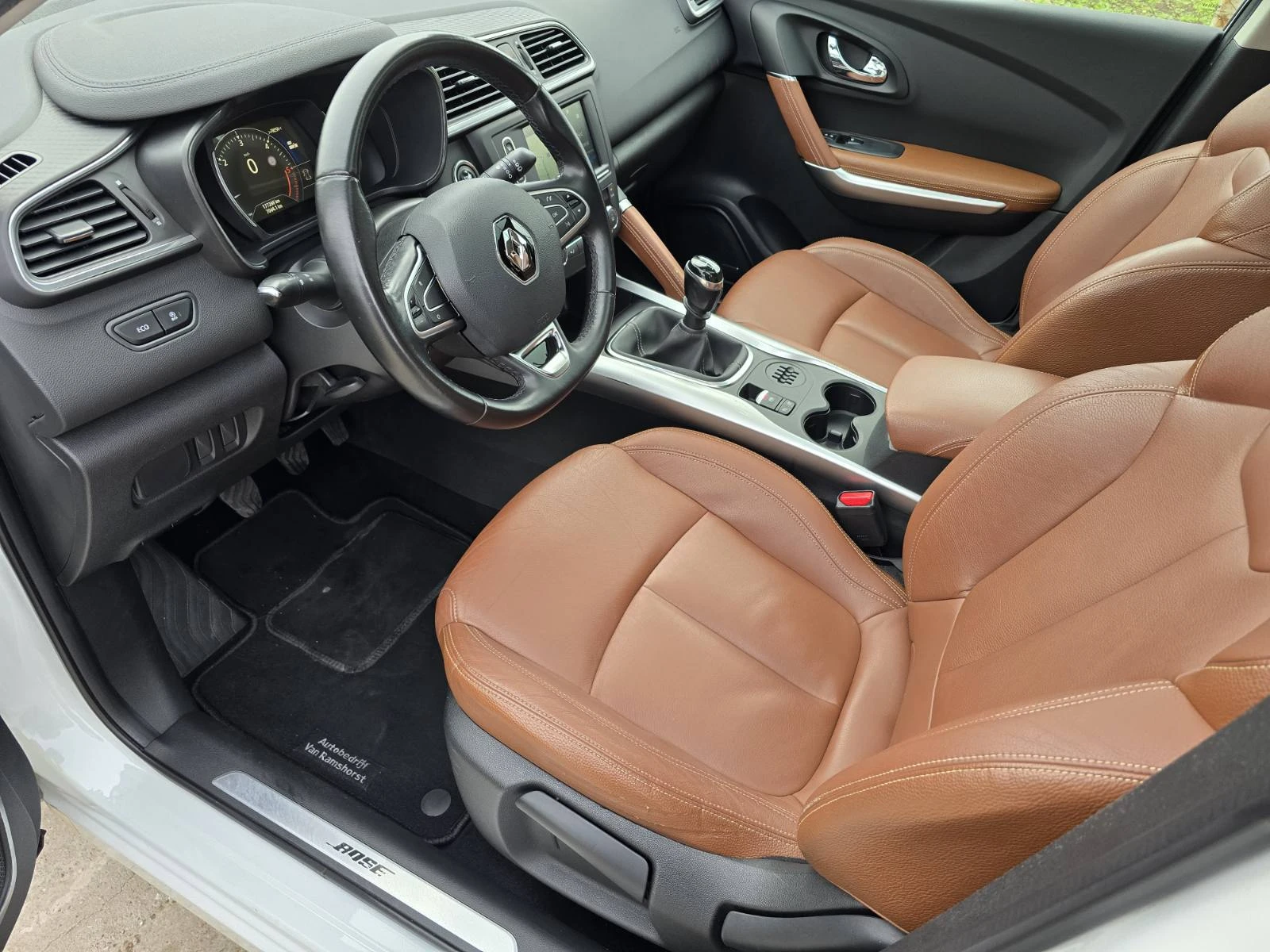 Renault Kadjar 1.5 DCI EURO6/Panorama/Kamera/BOSE | Mobile.bg   11