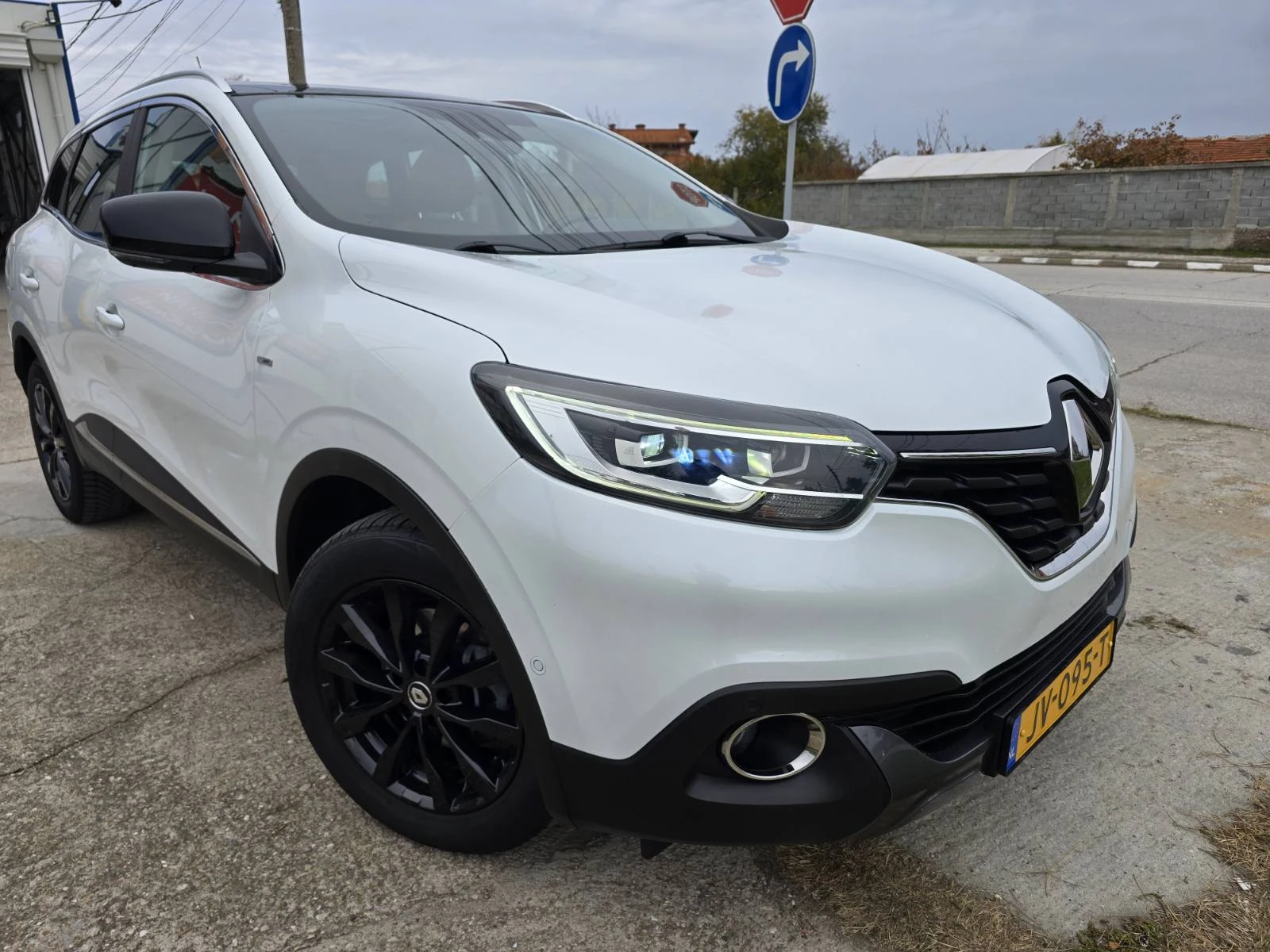 Renault Kadjar 1.5 DCI EURO6/Panorama/Kamera/BOSE | Mobile.bg   1