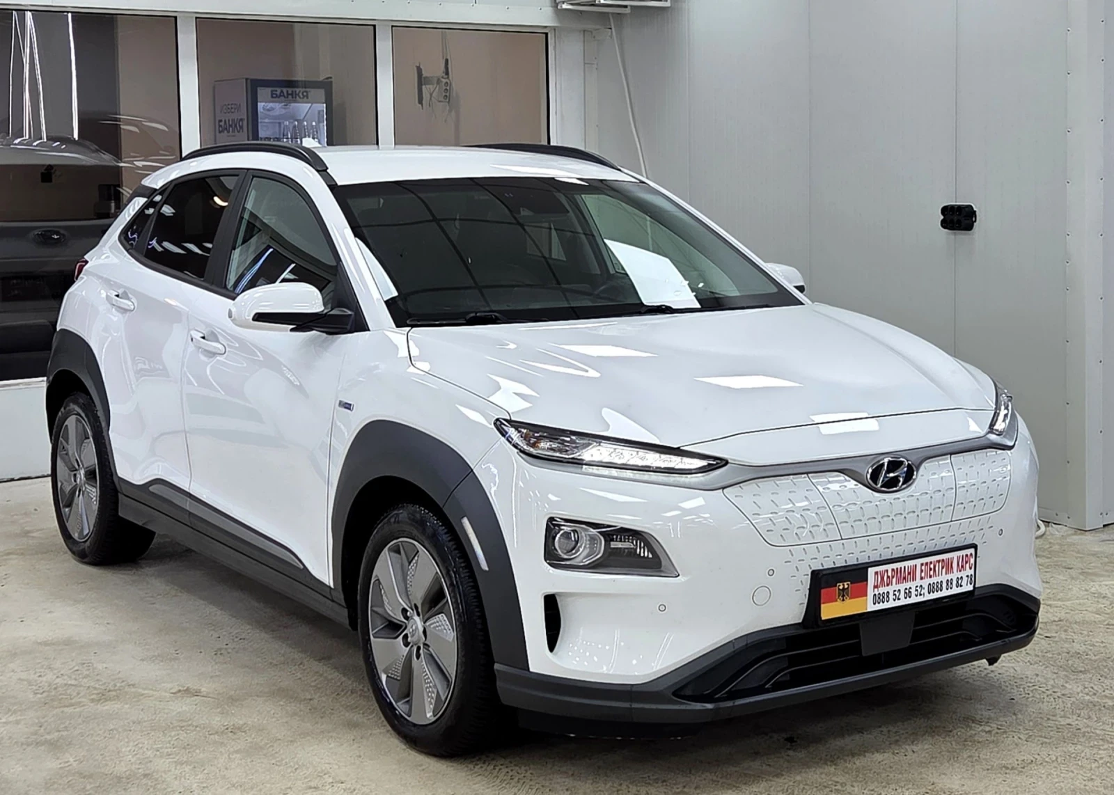 Hyundai Kona 64КWh/Premium/SOH100%Blue Link, снимка 2 - Автомобили и джипове - 53521325