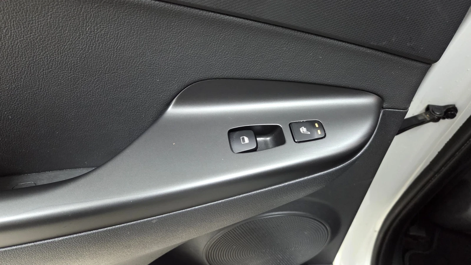 Hyundai Kona 64КWh/Premium/SOH100%Blue Link - изображение 9