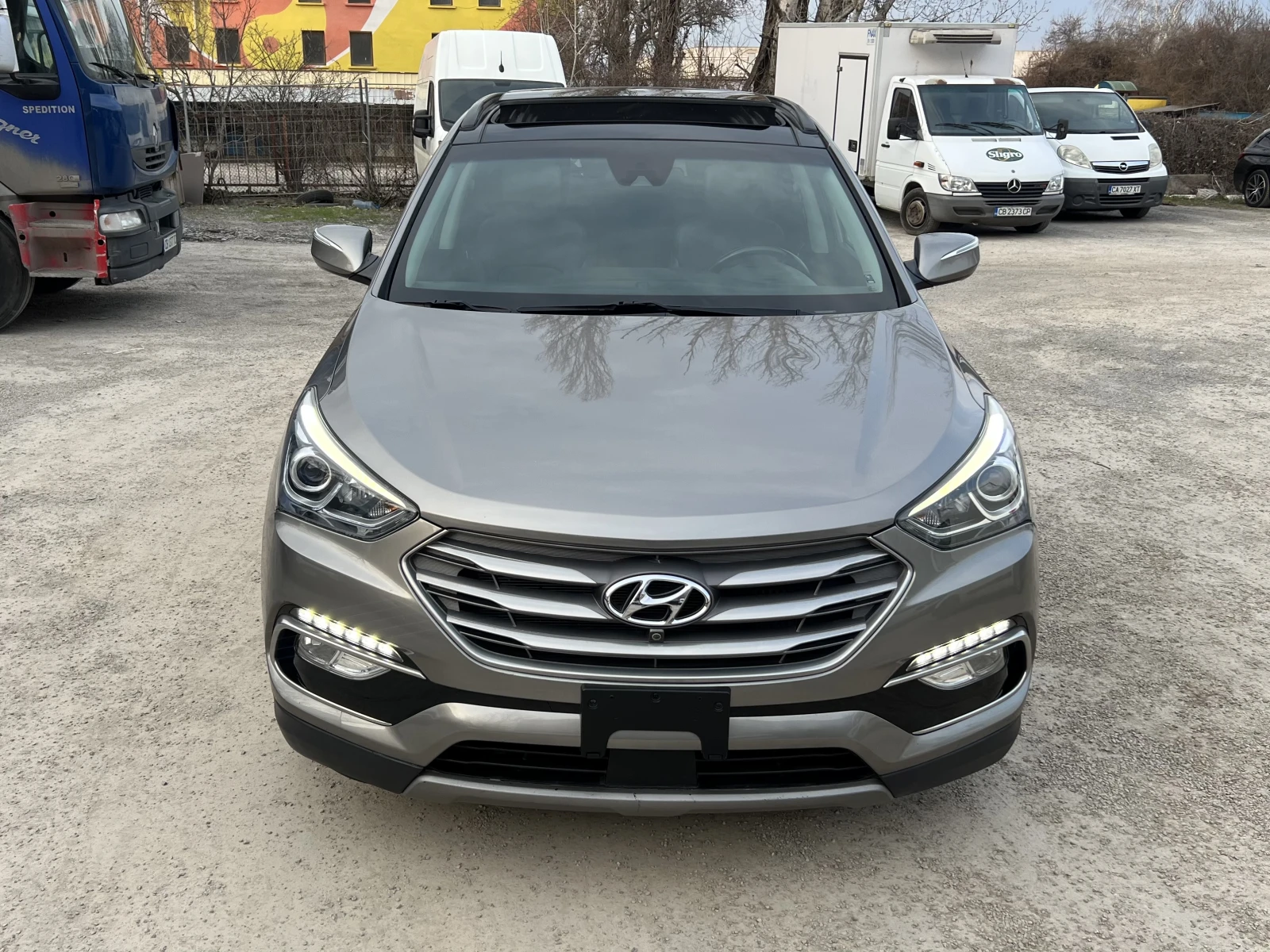 Hyundai Santa fe -360 -Камери+ Панорама+ Кожа+ Обдухване+ FULL-Екст, снимка 2 - Автомобили и джипове - 53894602