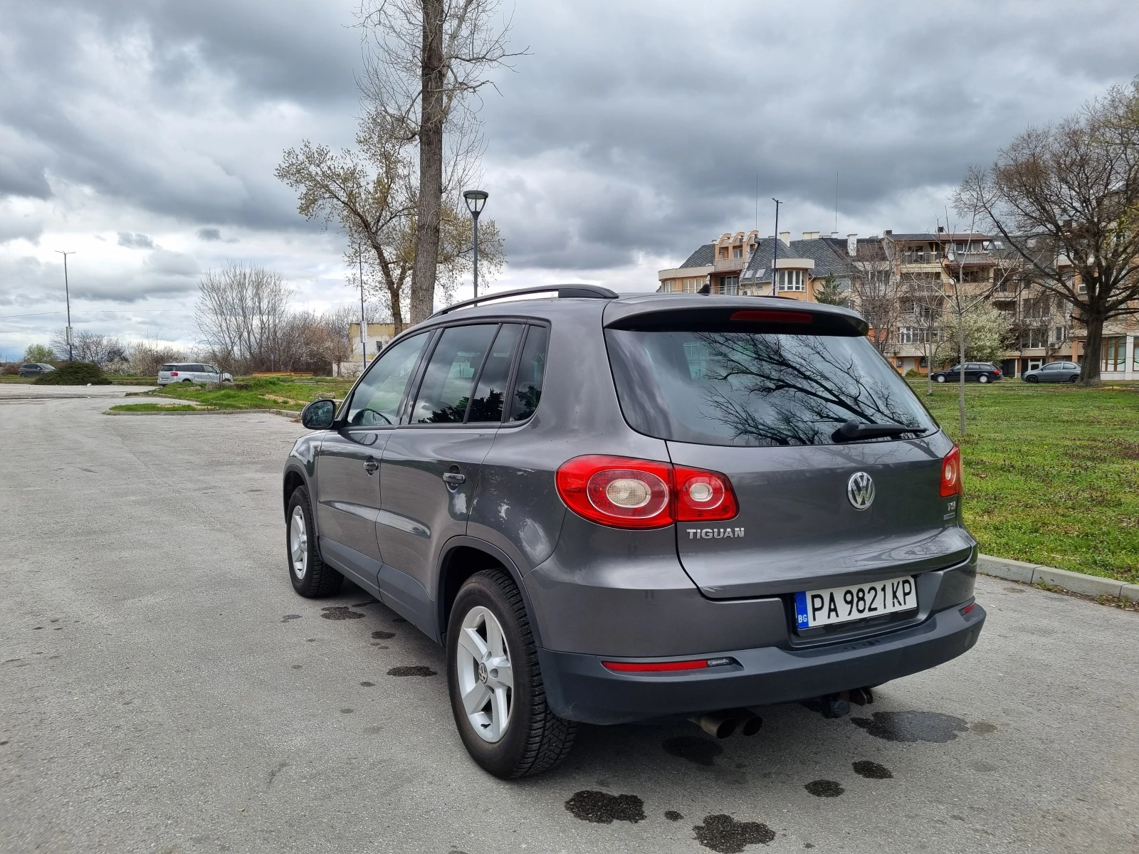 VW Tiguan, снимка 3 - Автомобили и джипове - 54099540