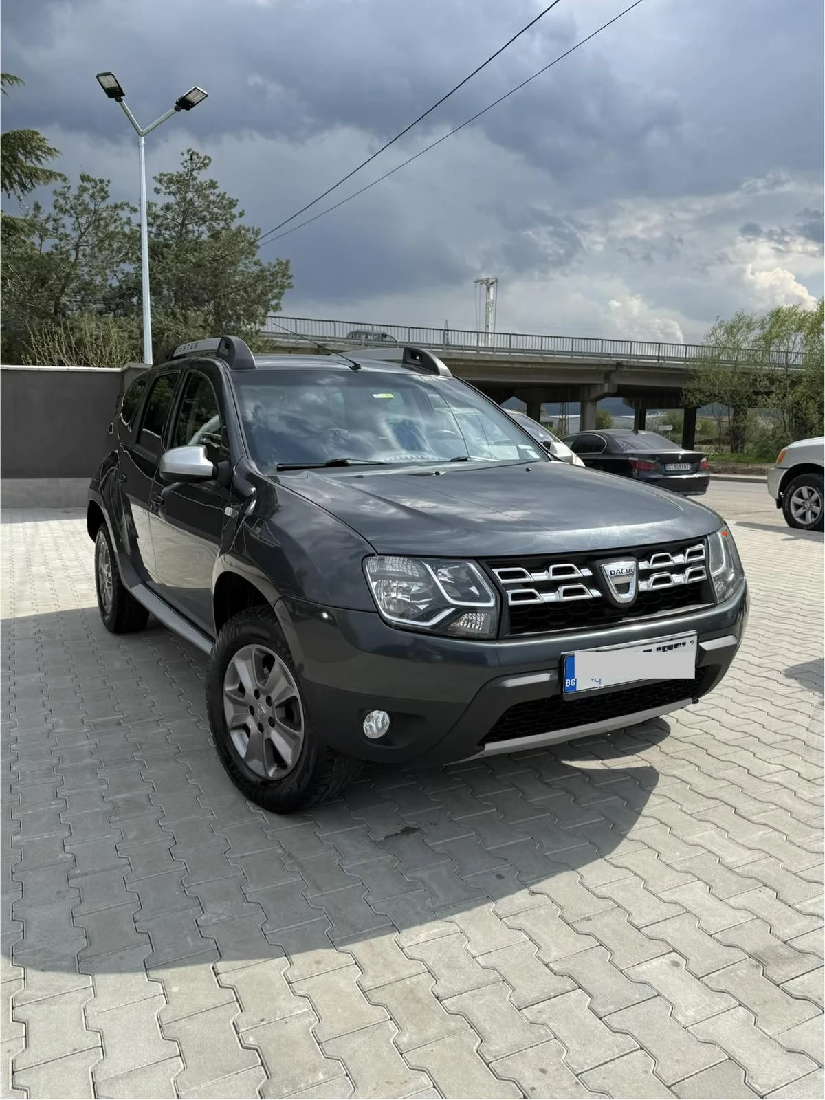 Dacia Duster, снимка 5 - Автомобили и джипове - 54261042