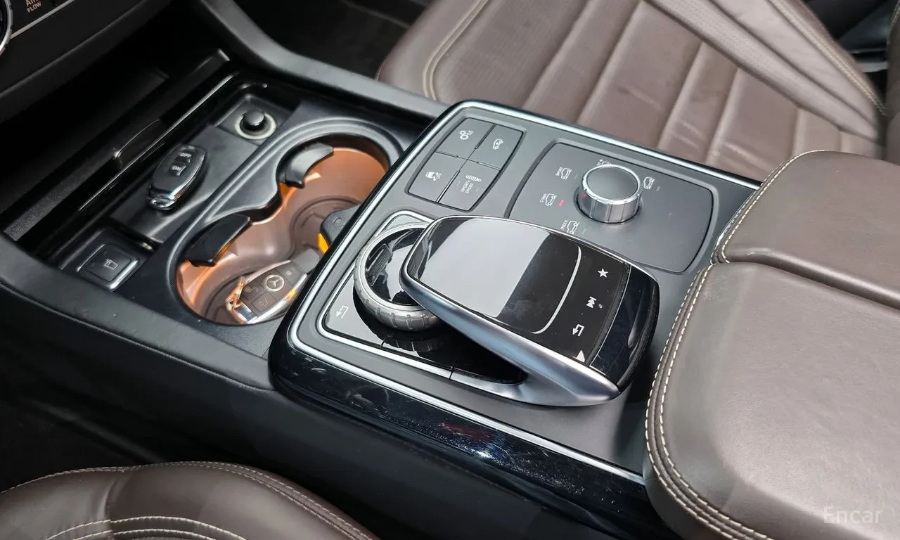 Mercedes-Benz GLE 63 S AMG 4MATIC COUPE, снимка 15 - Автомобили и джипове - 54748323