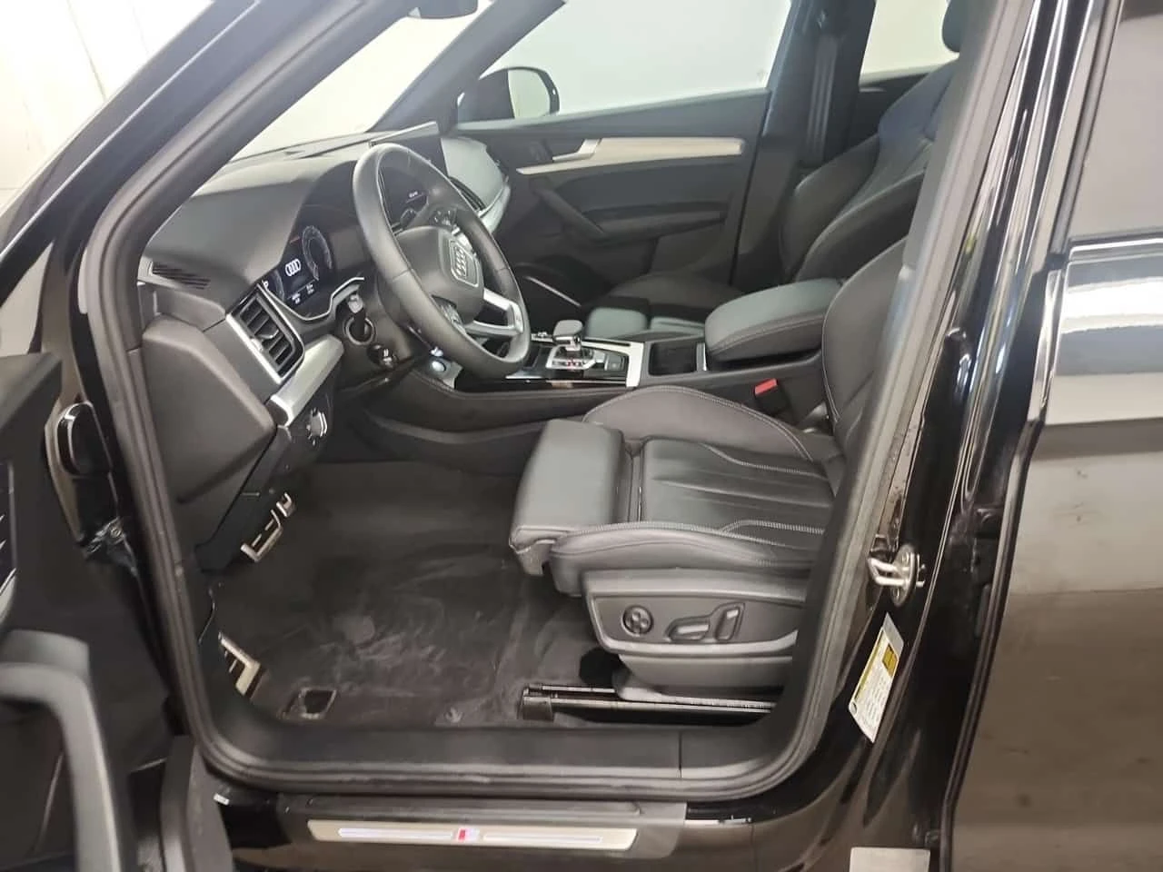 Audi Q5 PROGRESSIV| DISTRONIC| PANORAMA| AMBIENT| 2 КЛЮЧА|, снимка 9 - Автомобили и джипове - 54762617