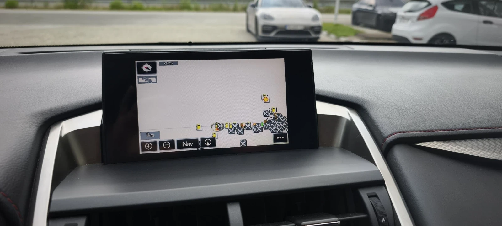 Lexus NX 300h F SPORT 4X4 FULL SERVICE IN LEXUS NEW , снимка 9 - Автомобили и джипове - 54786885