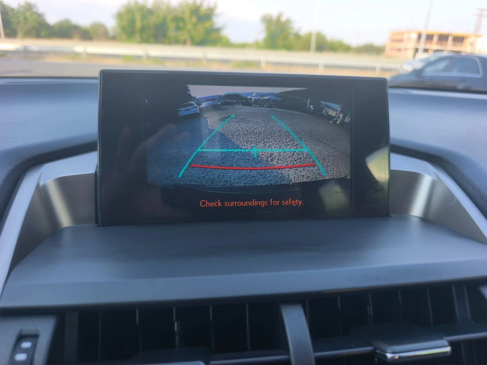 Lexus NX 300h F SPORT 4X4 FULL SERVICE IN LEXUS NEW , снимка 10 - Автомобили и джипове - 54786885