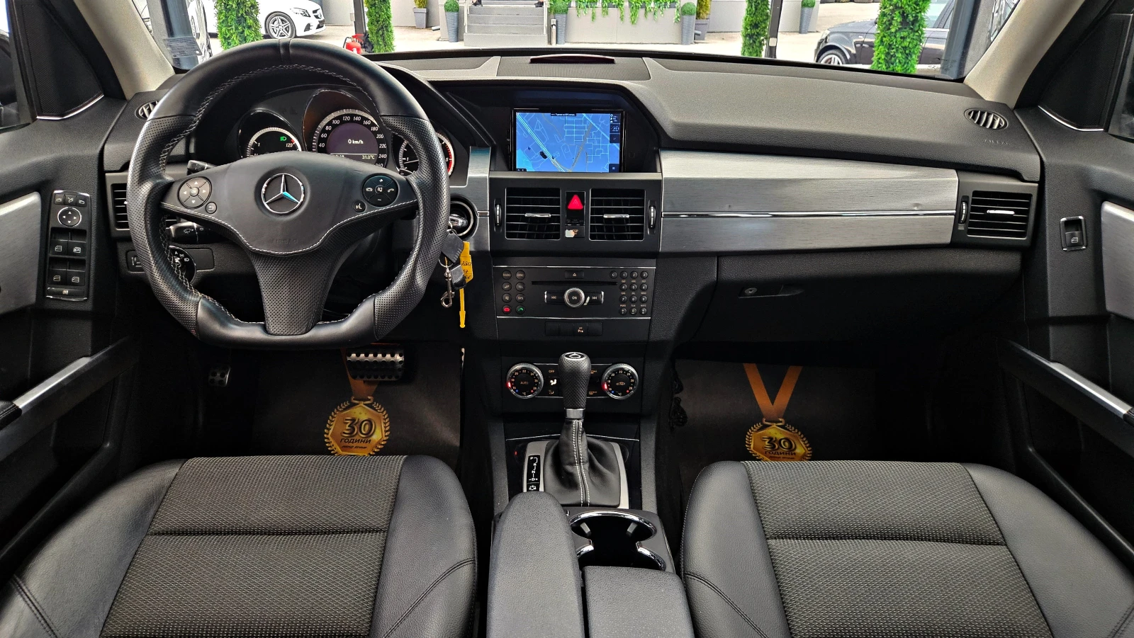 Mercedes-Benz GLK 220CDI/AMG/CAMERA/CAR PLAY/WAZE/AUTO HOLD/LIZING, снимка 9 - Автомобили и джипове - 55128228