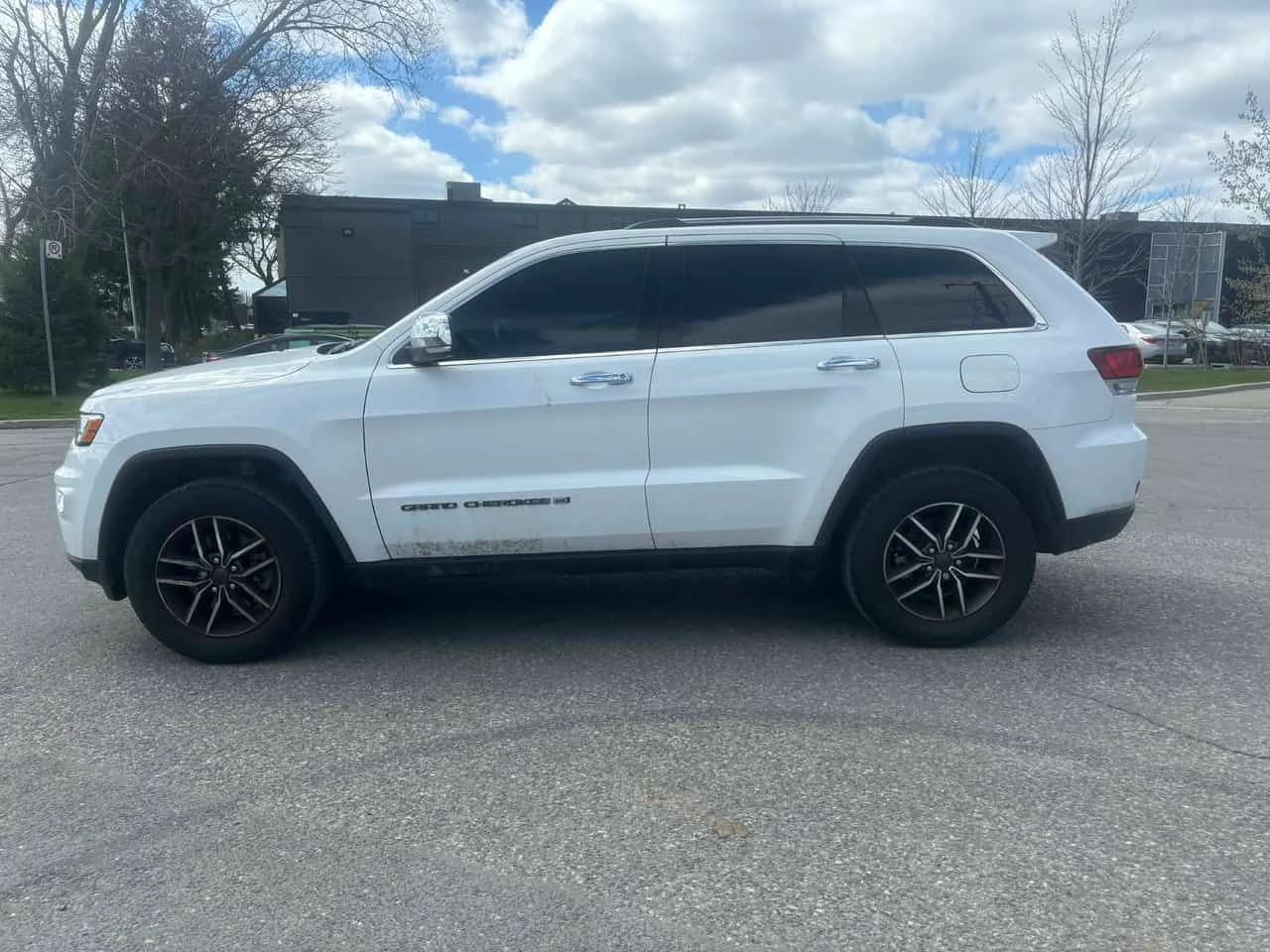 Jeep Grand cherokee * Limited * CARFAX * ОПЦИЯ ЗА ФИНАНСИРАНЕ, снимка 2 - Автомобили и джипове - 55166913