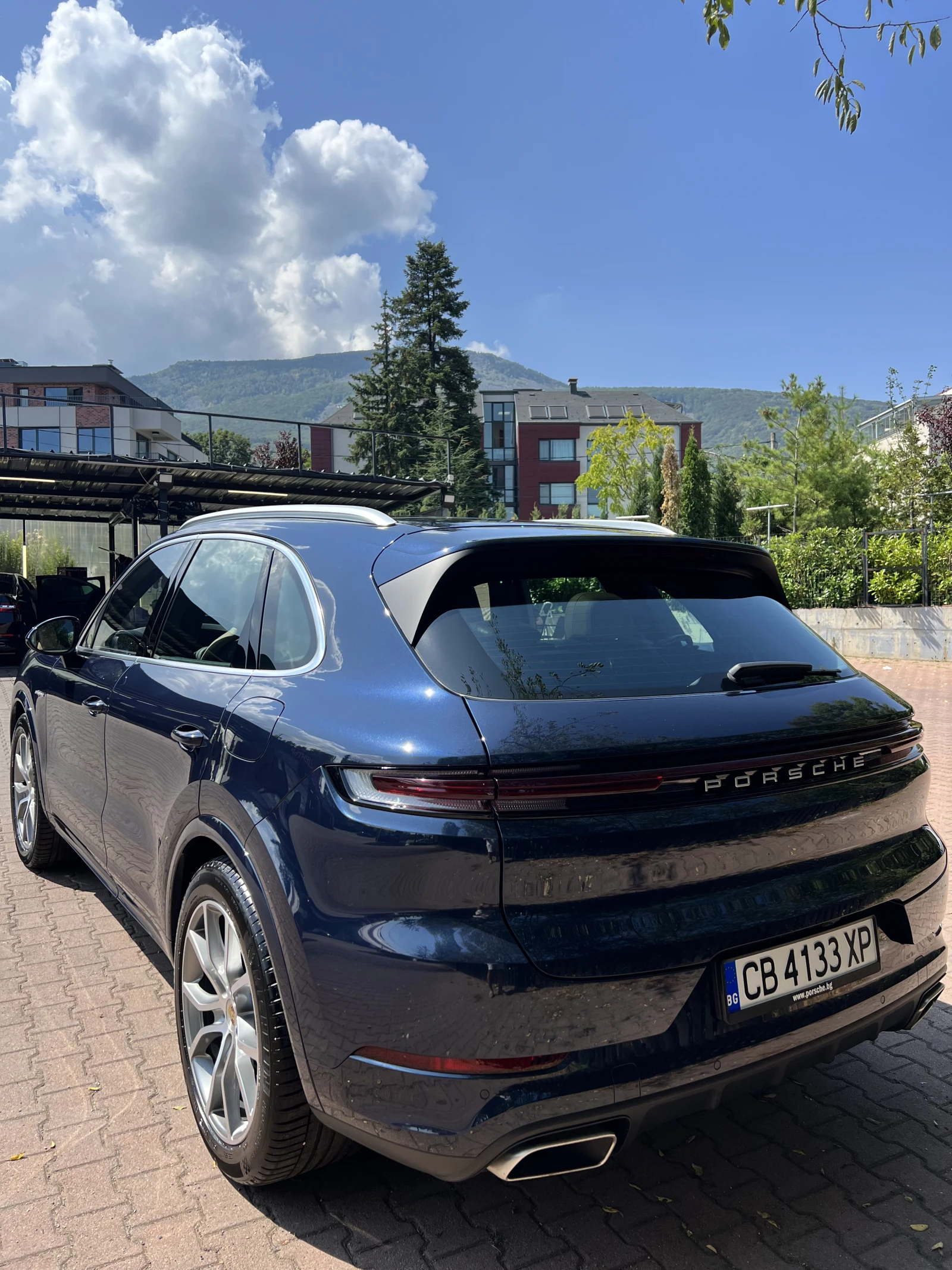 Porsche Cayenne E-Hybrid, снимка 2 - Автомобили и джипове - 55816145