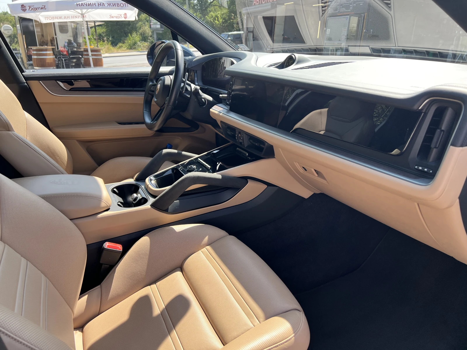 Porsche Cayenne E-Hybrid, снимка 5 - Автомобили и джипове - 55816145
