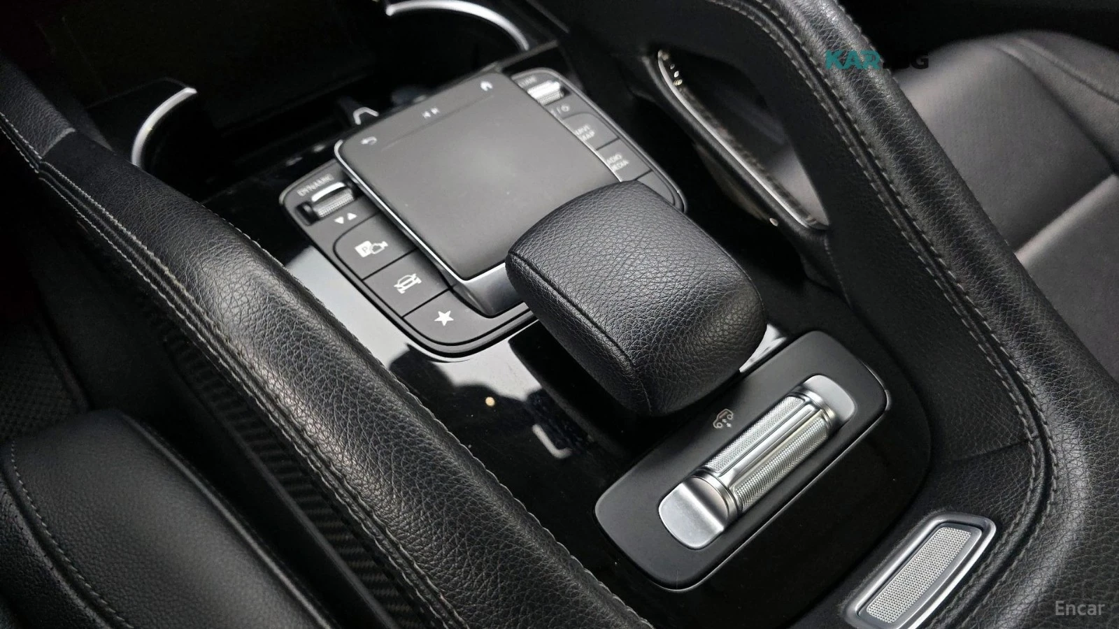 Mercedes-Benz GLE 300 КАМЕРА* ПАМЕТ* ПОДГРЕВ* HEADUP* , снимка 17 - Автомобили и джипове - 56070816