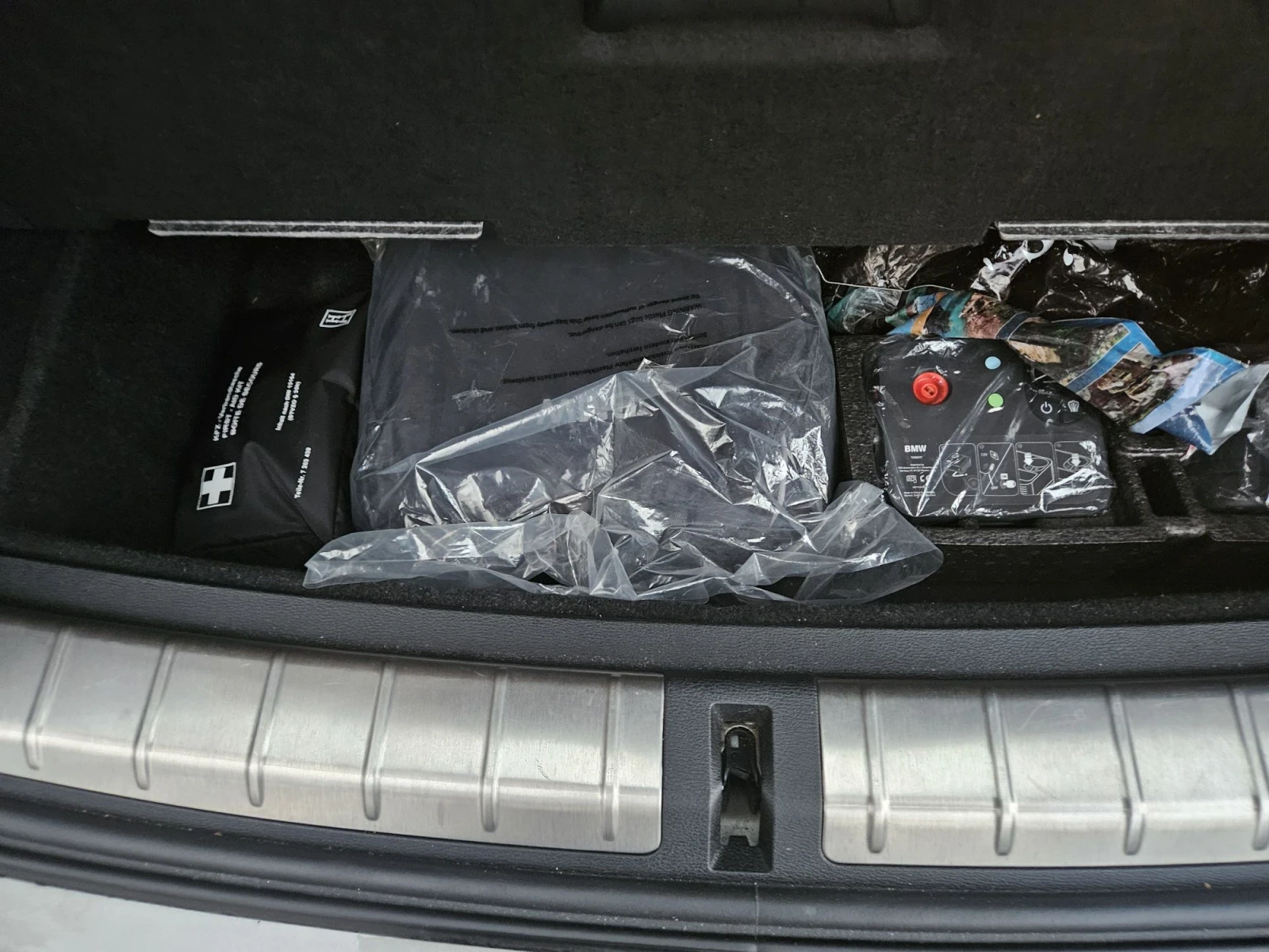 BMW X1, снимка 12 - Автомобили и джипове - 56436950