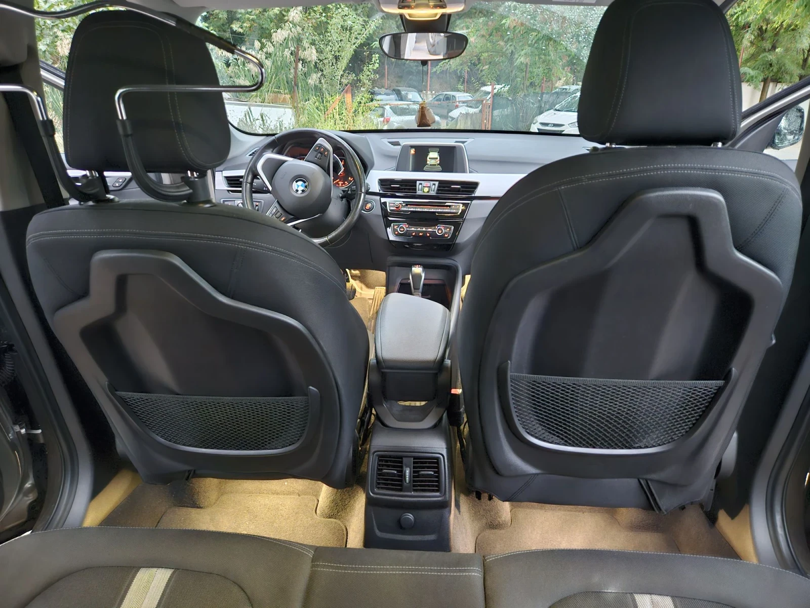 BMW X1, снимка 11 - Автомобили и джипове - 56436950