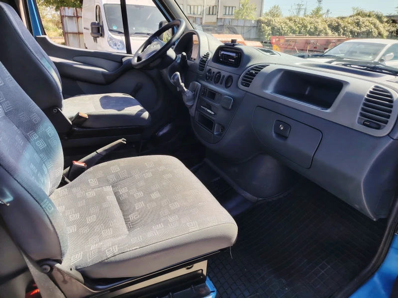 Mercedes-Benz Sprinter 311 Хладилен, снимка 9 - Бусове и автобуси - 51876858