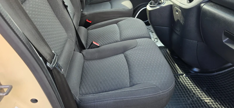 Opel Vivaro 1.6.evro6.9места.L2, снимка 7 - Бусове и автобуси - 52042104