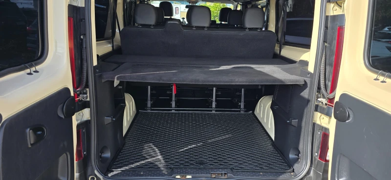 Opel Vivaro 1.6.evro6.9места.L2, снимка 10 - Бусове и автобуси - 52042104