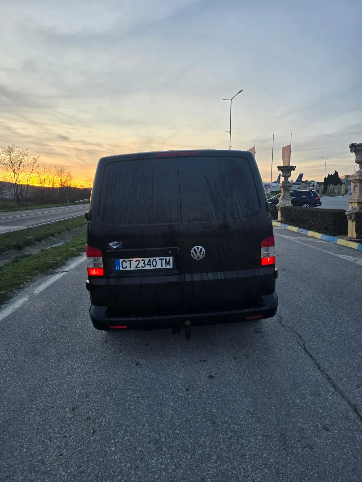 VW Transporter 2.0 TDI 140 HP / СПЕШНО - изображение 6