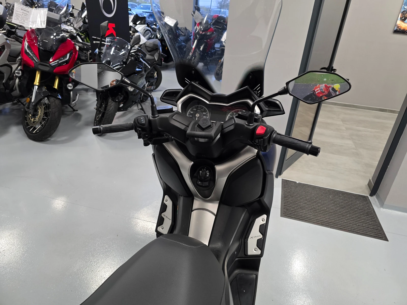 Yamaha X-max 400ie, ABS-TCS, 2019г. - изображение 10