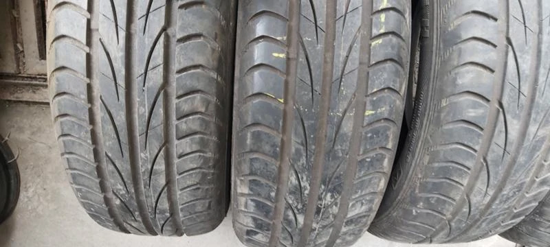 Гуми Летни 205/60R15, снимка 2 - Гуми и джанти - 32927498