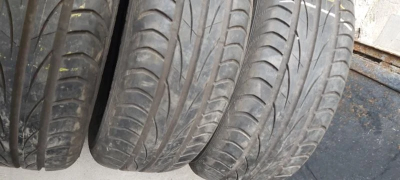 Гуми Летни 205/60R15, снимка 3 - Гуми и джанти - 32927498