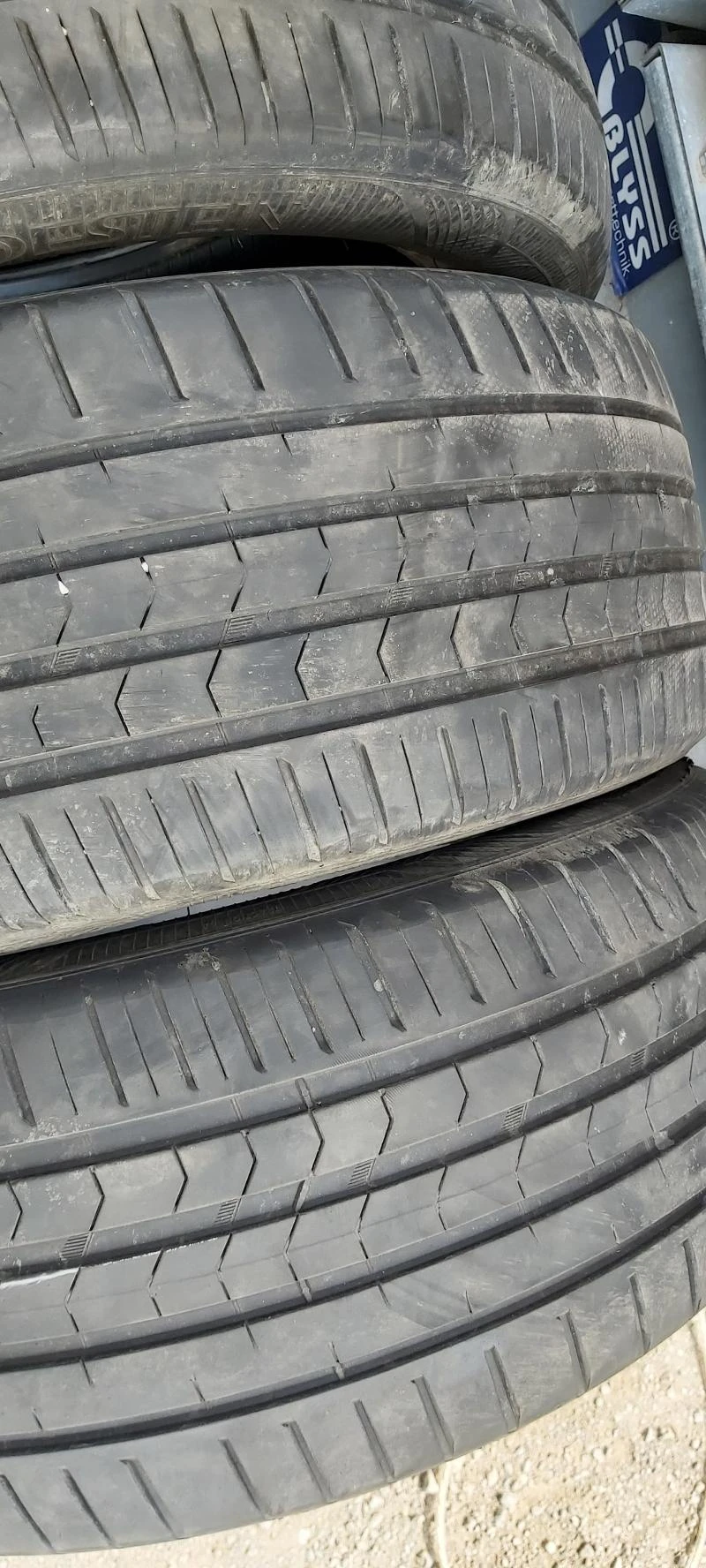 Гуми Летни 225/50R17, снимка 3 - Гуми и джанти - 33067772