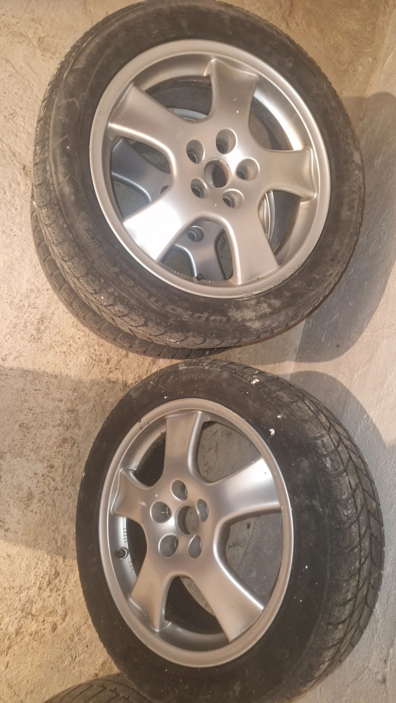    225/55R17  Renault | Mobile.bg   3