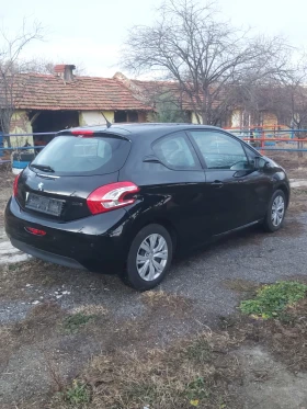 Peugeot 208 1.2 бензин, снимка 4