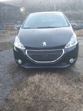 Peugeot 208 1.2 бензин, снимка 2