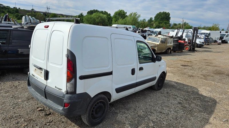 Renault Kangoo 1.5dci/на части , снимка 3 - Автомобили и джипове - 45726333