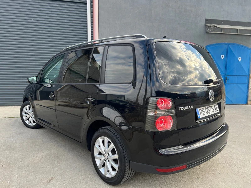 VW Touran 1.9TDI 105k.c/NAVI/ПОДГРЕВ/ТЕГЛИЧ, снимка 4 - Автомобили и джипове - 46733850