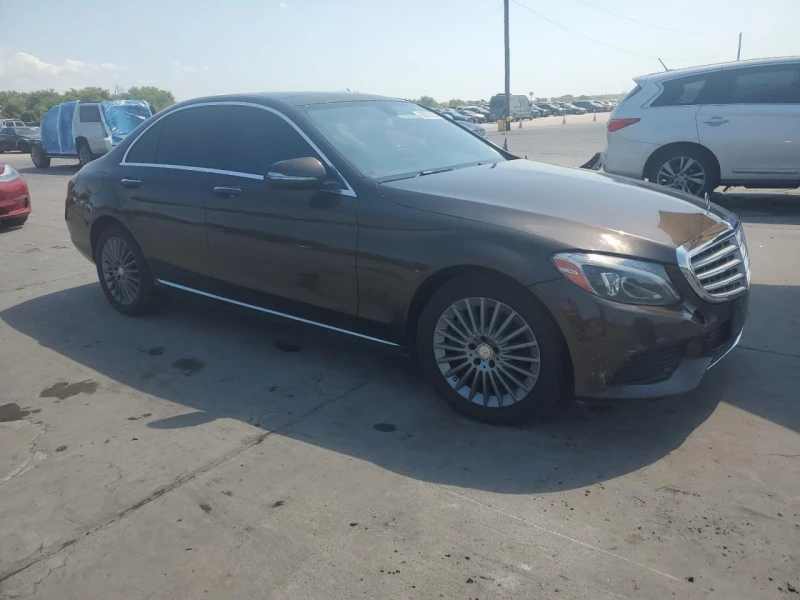 Mercedes-Benz C 300 4MATIC, снимка 4 - Автомобили и джипове - 47384283