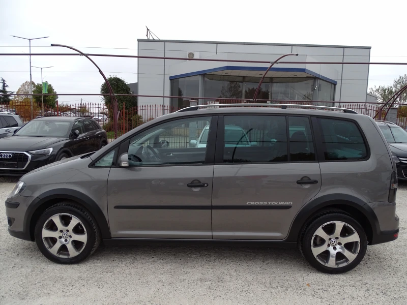 VW Touran CROSS_2.0TDI_* , снимка 6 - Автомобили и джипове - 47908527