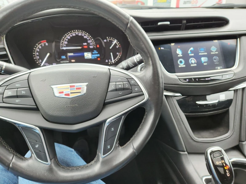 Cadillac XT5, снимка 7 - Автомобили и джипове - 48142114