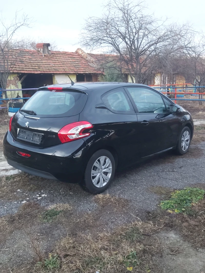 Peugeot 208 1.2 бензин, снимка 4 - Автомобили и джипове - 48620690