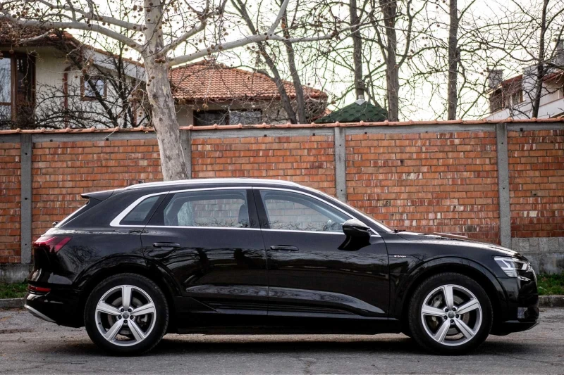 Audi E-Tron LAUNCH EDITION, снимка 3 - Автомобили и джипове - 49554729