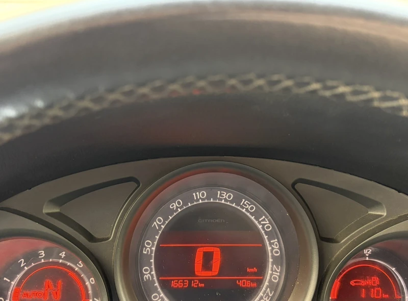 Citroen C4 1.6 HDI, снимка 15 - Автомобили и джипове - 52975618