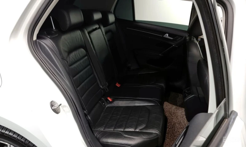 VW Golf, снимка 12 - Автомобили и джипове - 53058300